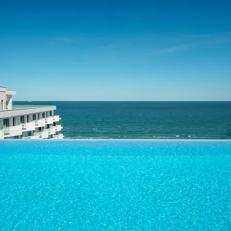 شقة Royale Sundance 225 Infinity Pool & Mamaia Nord